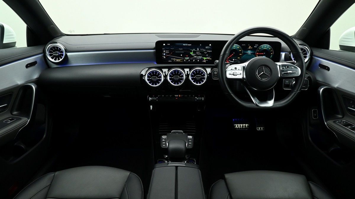 Mercedes-Benz CLA Image 13