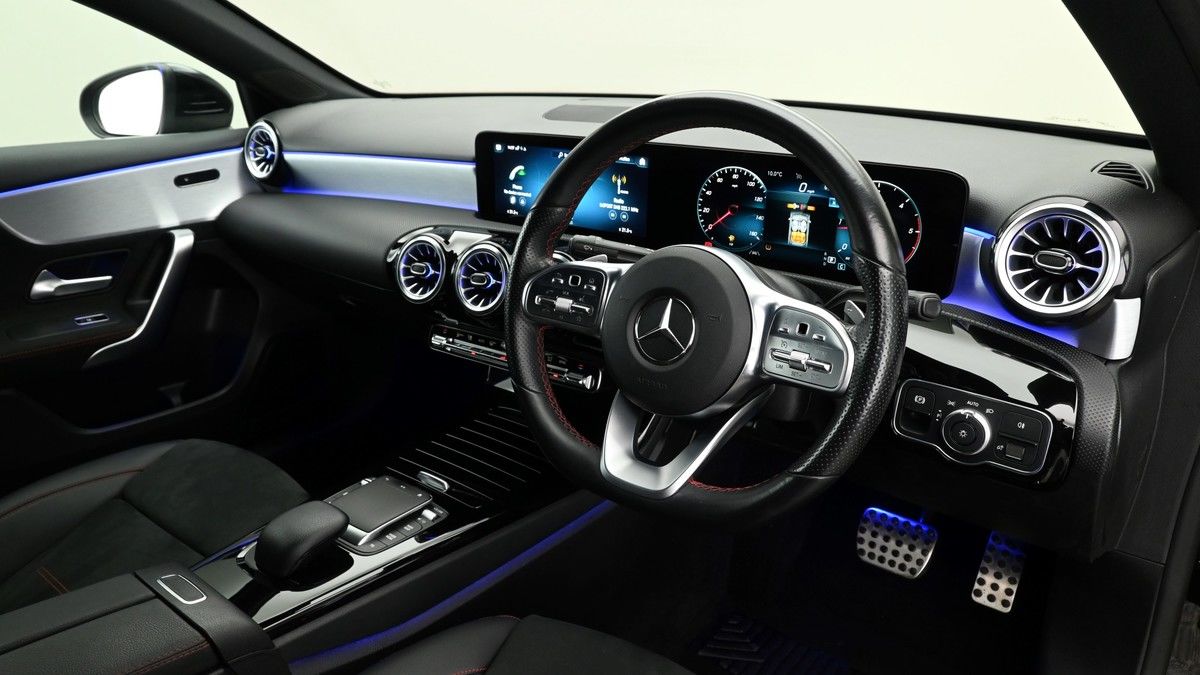 Mercedes-Benz A Class Image 3