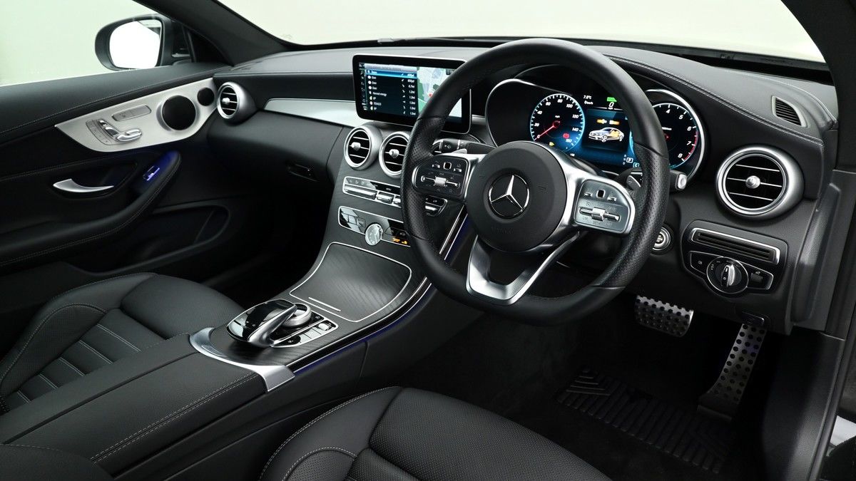 Mercedes-Benz C Class Image 3