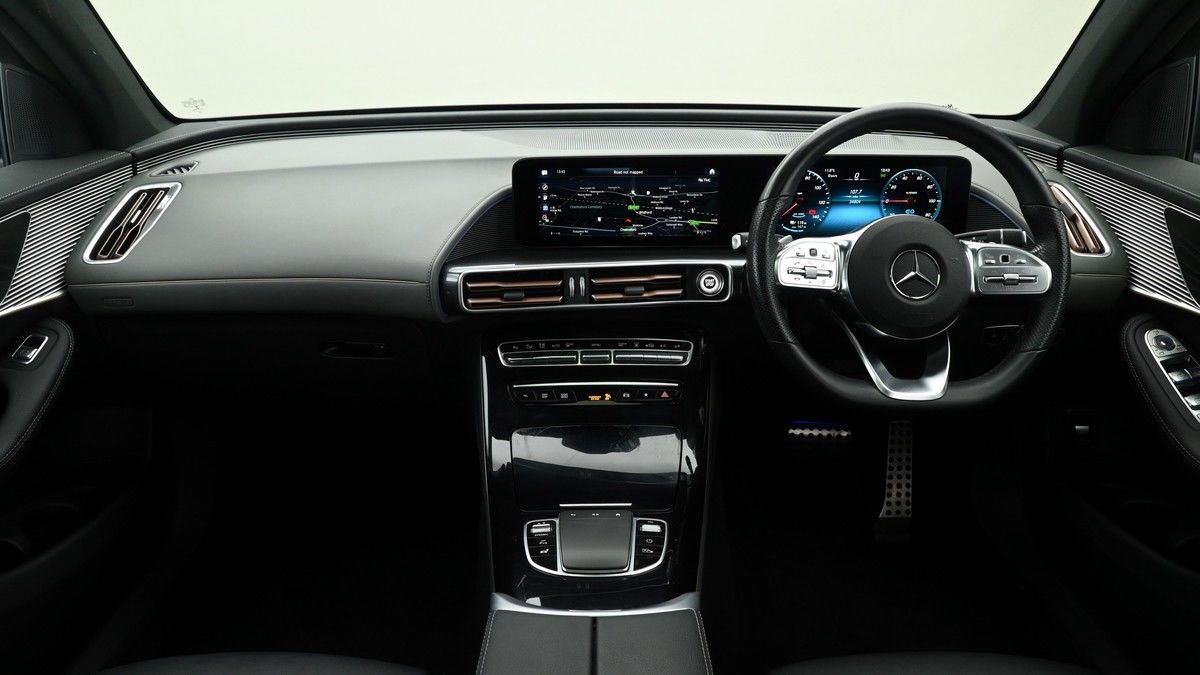 Mercedes-Benz EQC Image 14