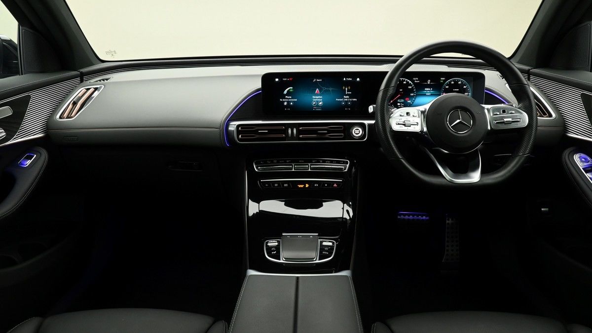 Mercedes-Benz EQC Image 14