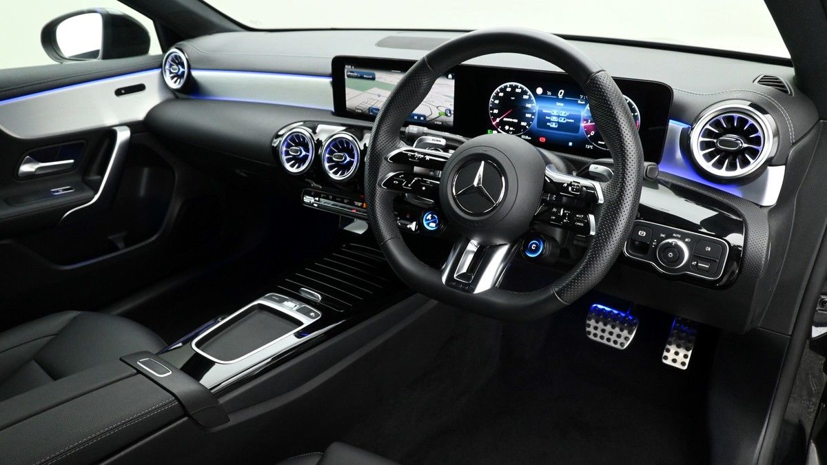 Mercedes-Benz A Class Image 2