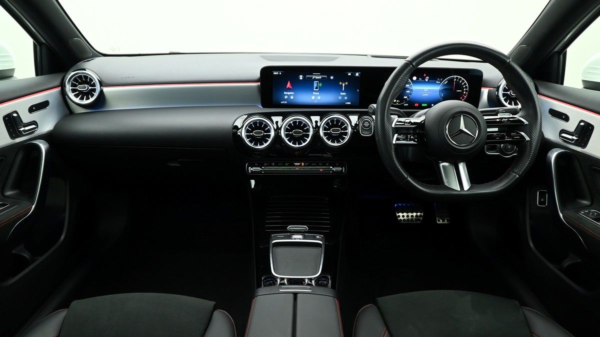 Mercedes-Benz A Class Image 14