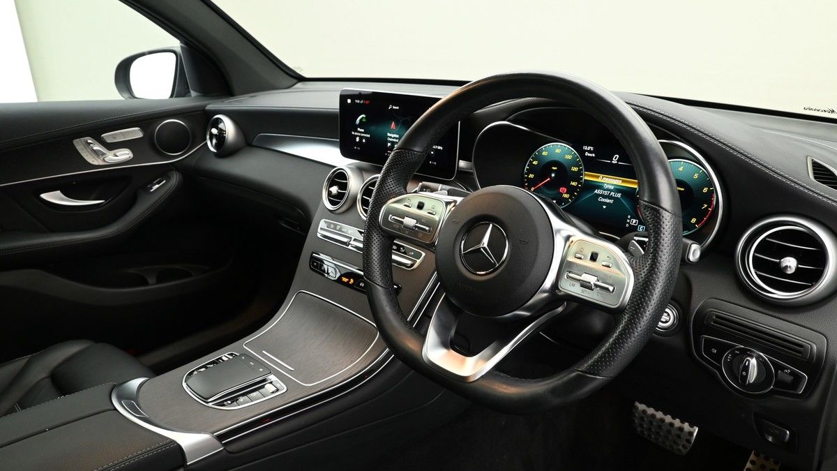 Mercedes-Benz GLC Image 3