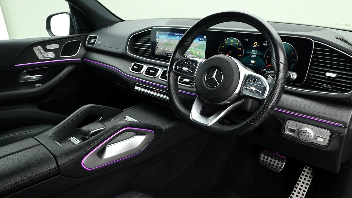 Mercedes-Benz GLE Image 2