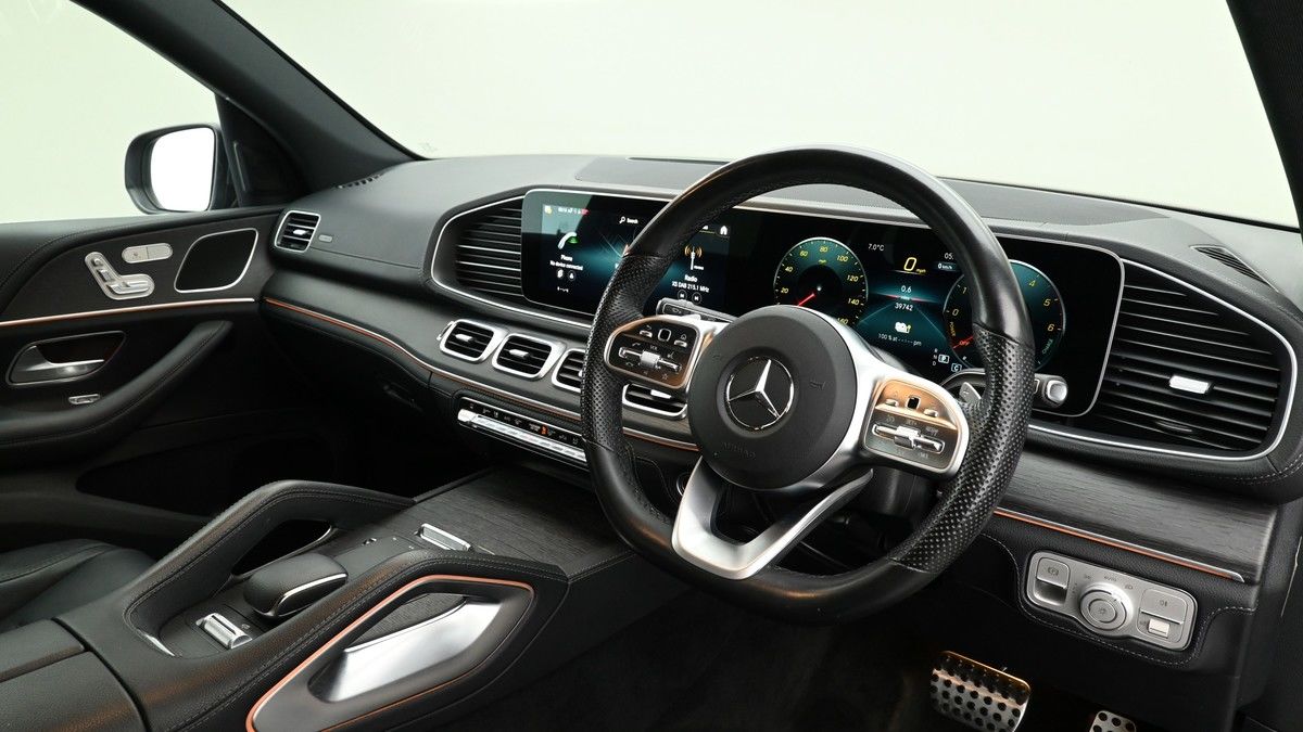 Mercedes-Benz GLE Image 3