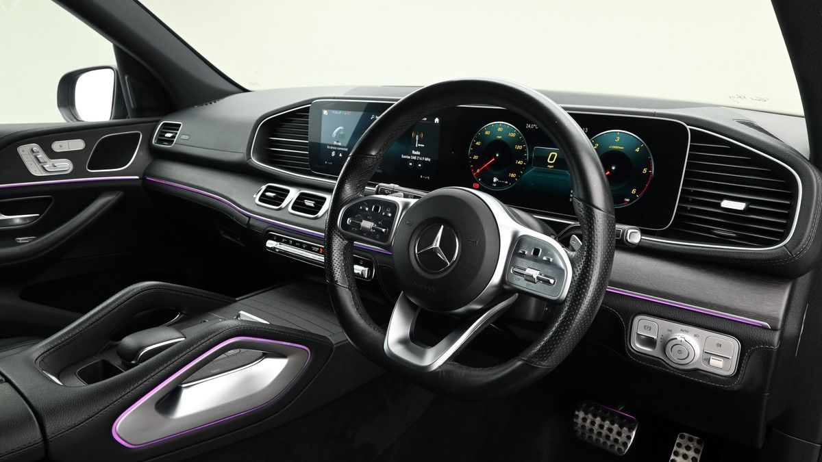 Mercedes-Benz GLE Image 3