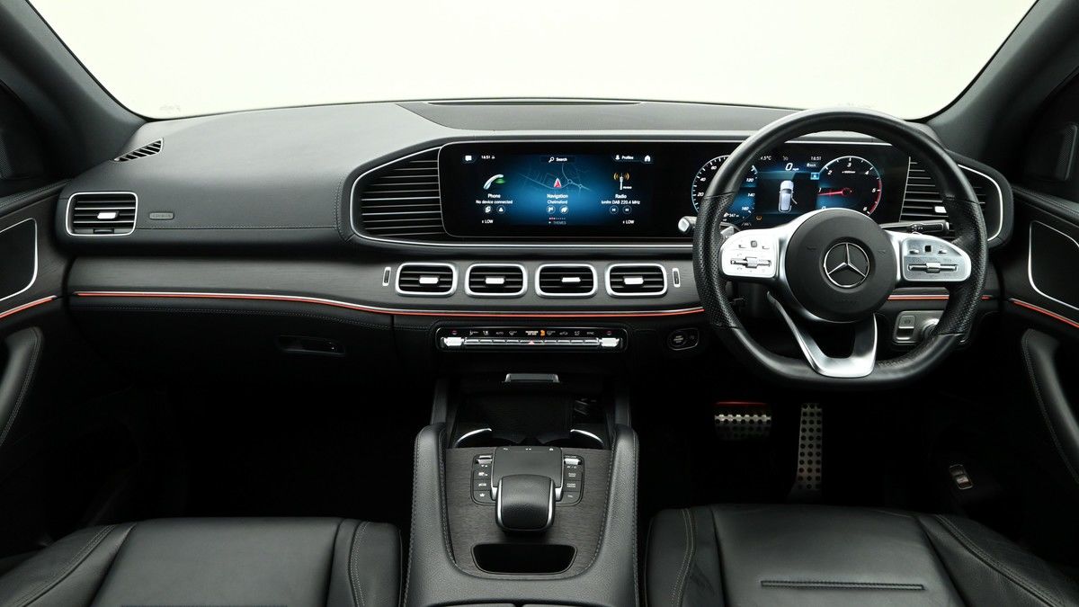 Mercedes-Benz GLE Class Image 14