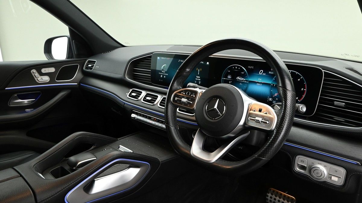 Mercedes-Benz GLE Image 3