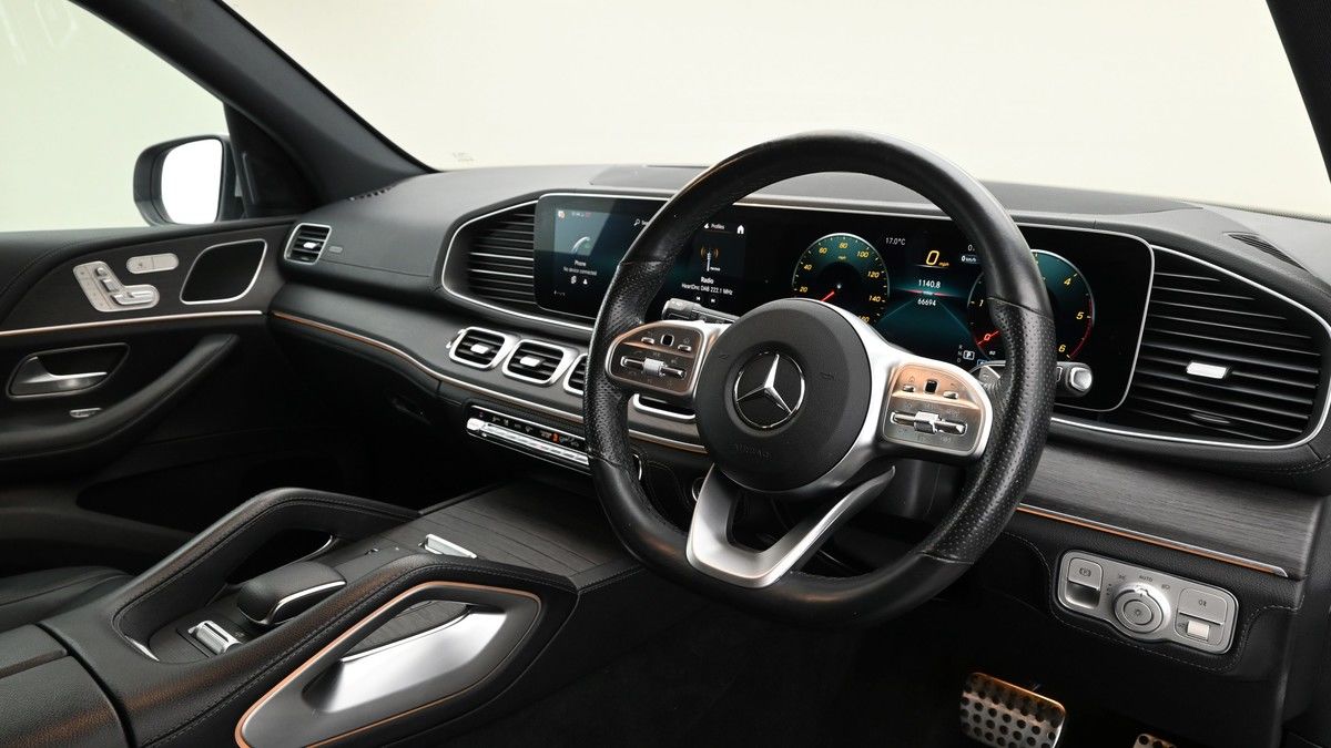 Mercedes-Benz GLE Image 3