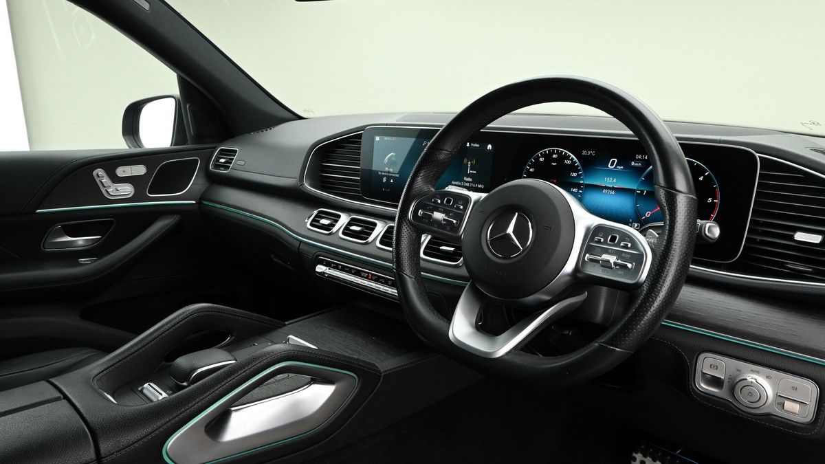 Mercedes-Benz GLE Class Image 3