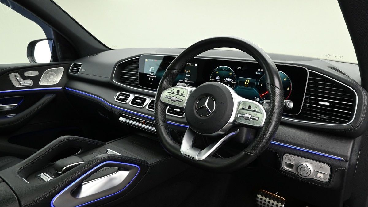 More views of Mercedes-Benz GLE