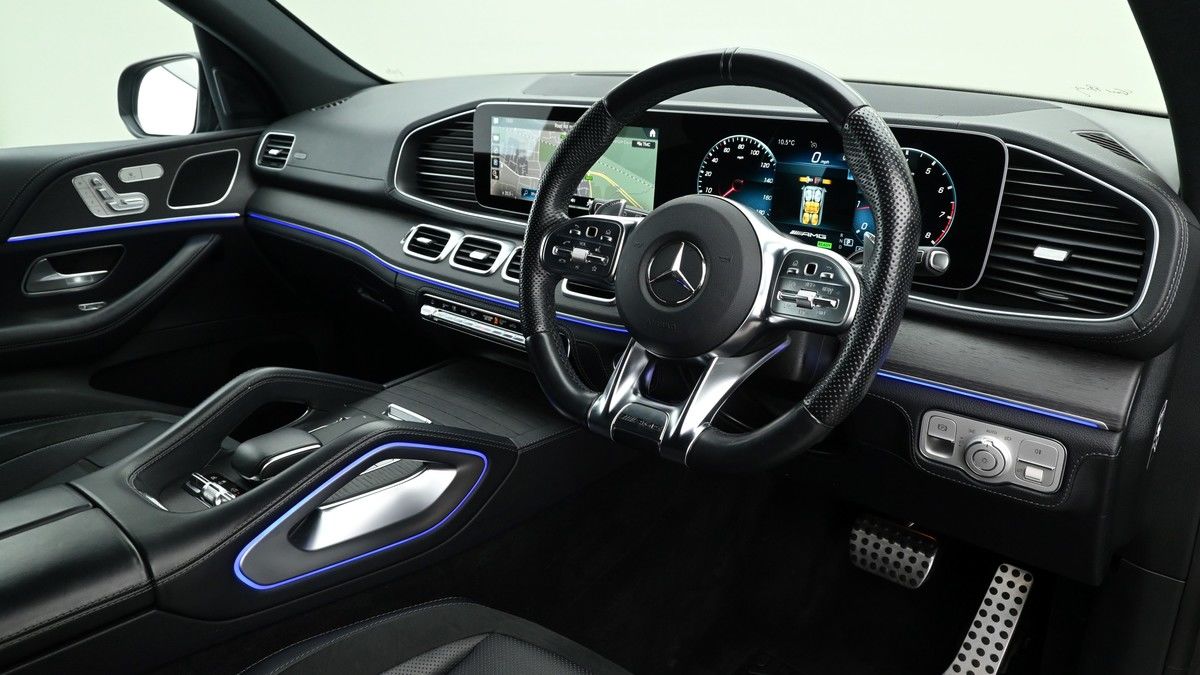 Mercedes-Benz GLE Image 2