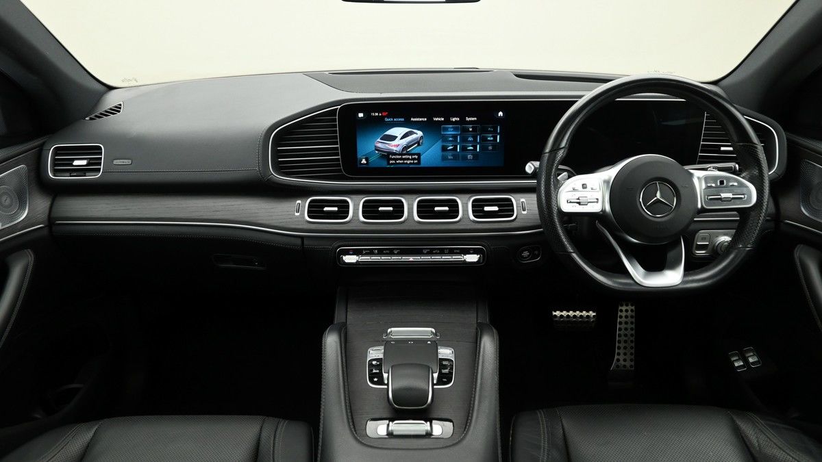 Mercedes-Benz GLE Image 14