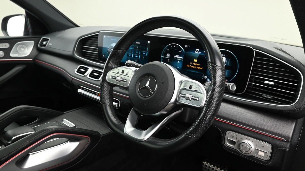 Mercedes-Benz GLE Image 3