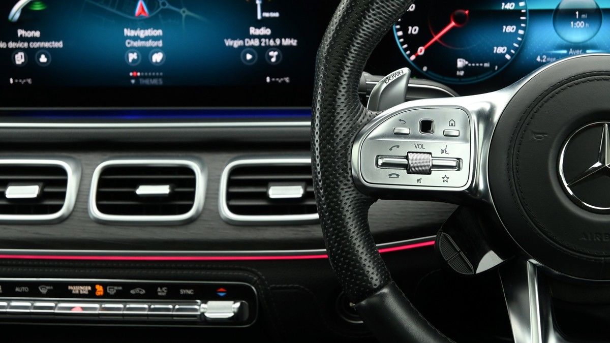 Mercedes-Benz GLE Image 15