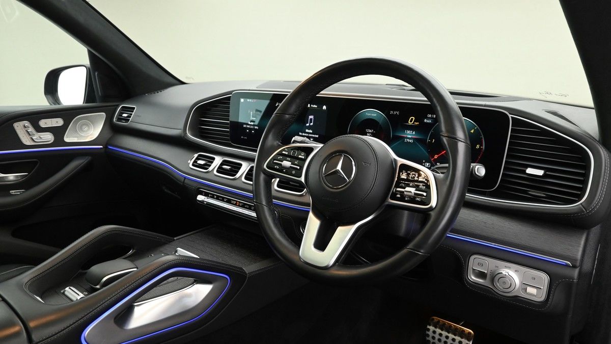 Mercedes-Benz GLS Image 4