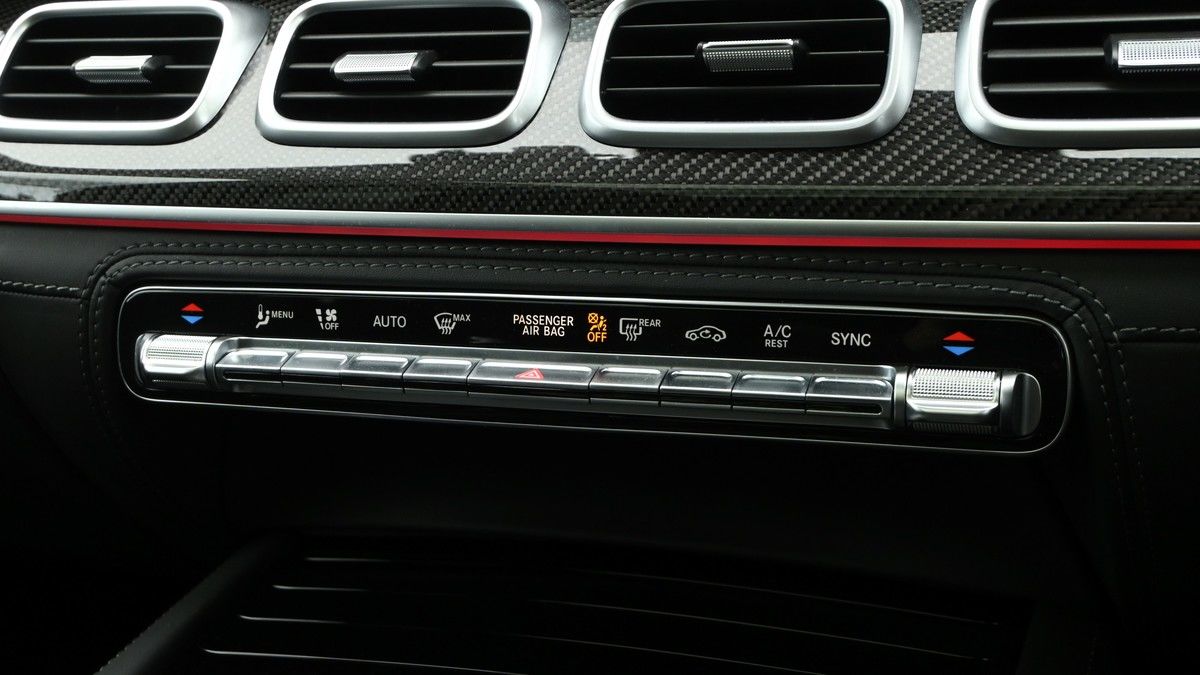 Mercedes-Benz GLS Image 12