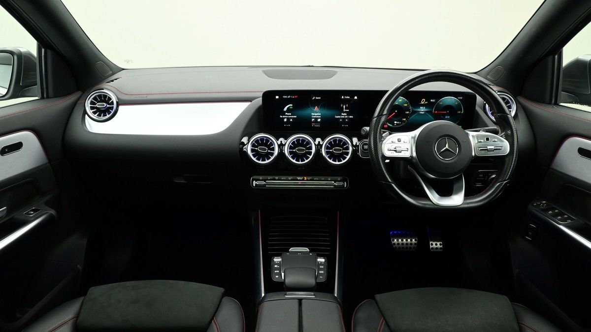 Mercedes-Benz EQA Image 14