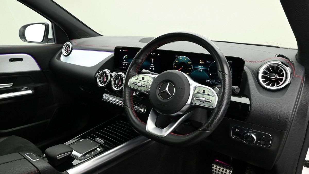 More views of Mercedes-Benz EQA