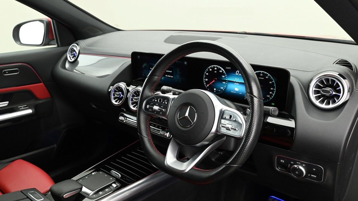 More views of Mercedes-Benz GLA