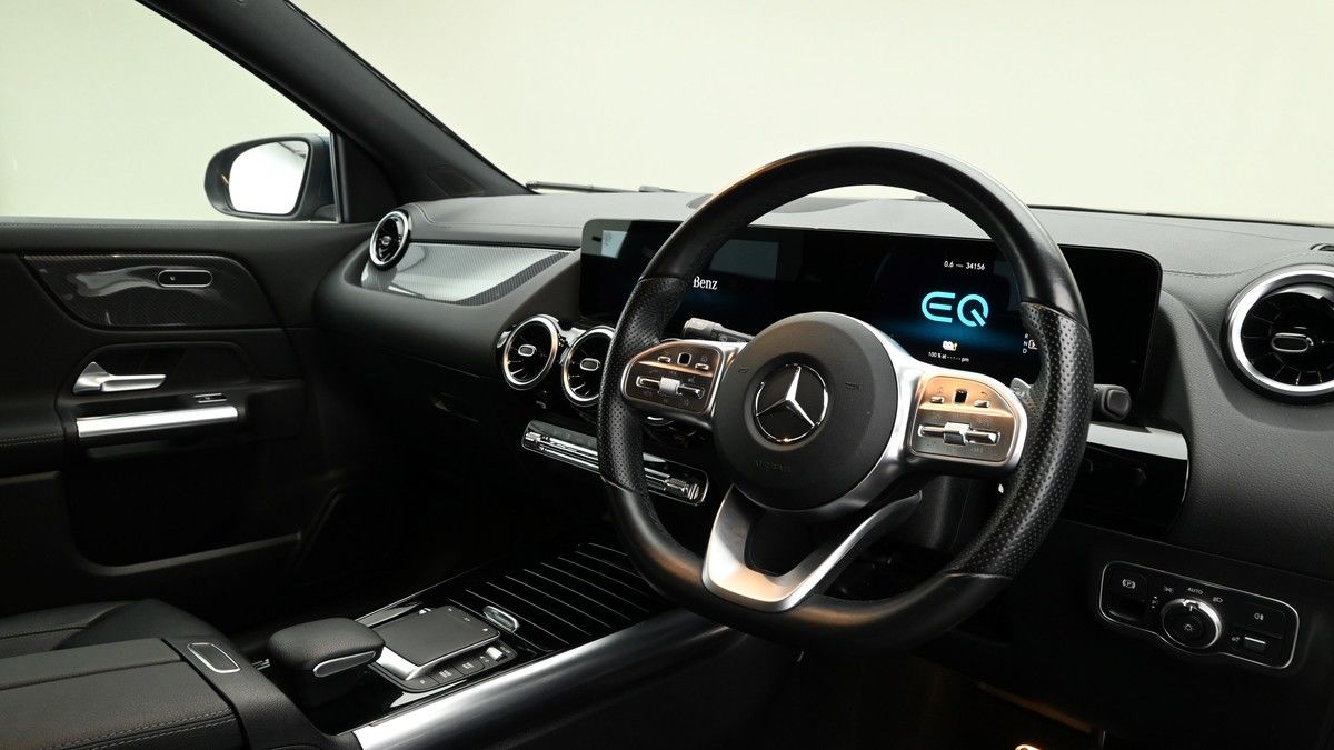 Mercedes-Benz GLA Image 3