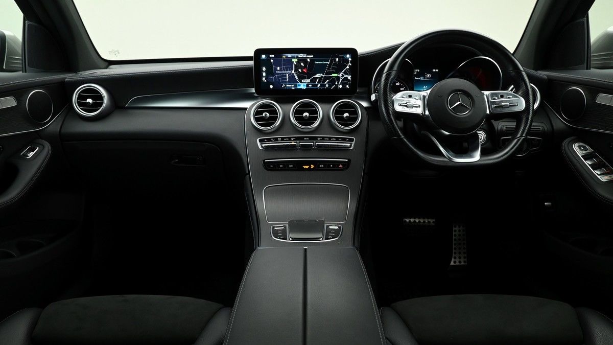 Mercedes-Benz GLC Image 13