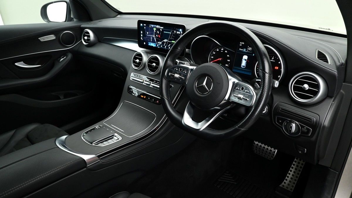 Mercedes-Benz GLC Image 2