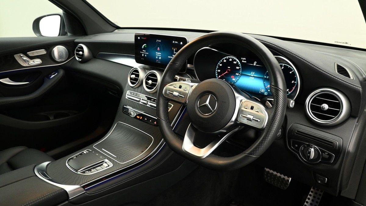 Mercedes-Benz GLC Image 3