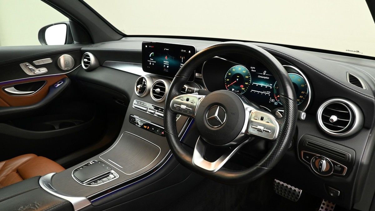 Mercedes-Benz GLC Image 3