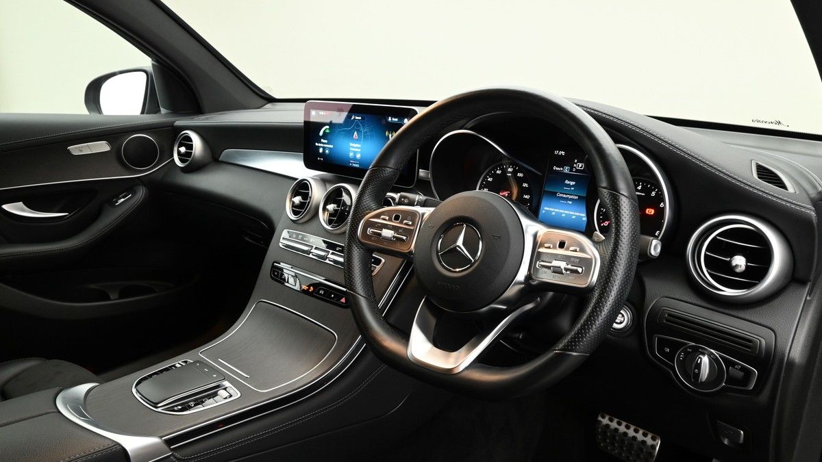 Mercedes-Benz GLC Image 3