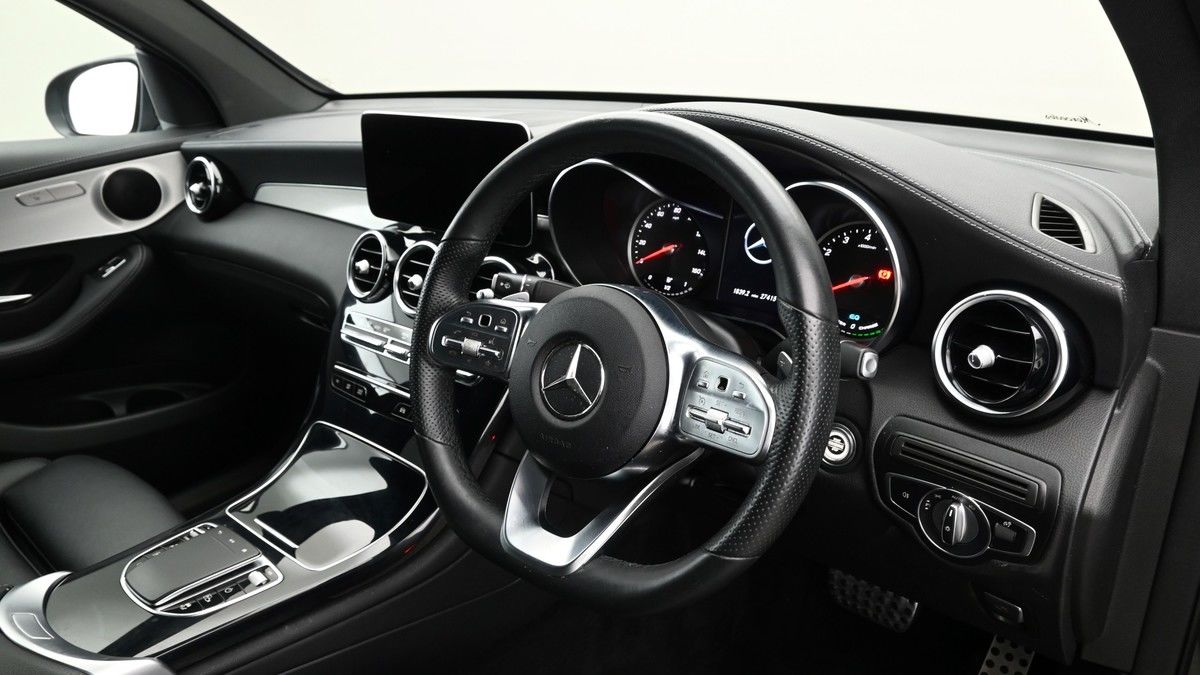 Mercedes-Benz GLC Image 3