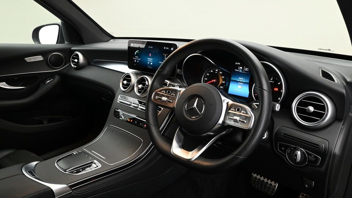 Mercedes-Benz GLC Image 3