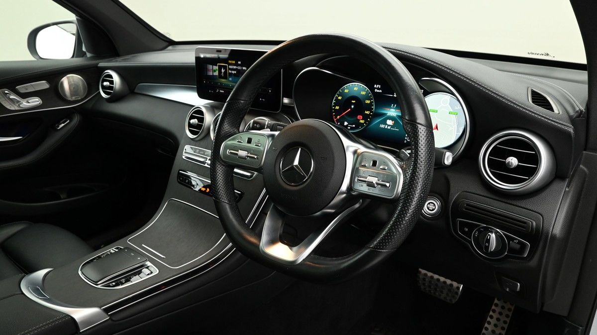 Mercedes-Benz GLC Image 3