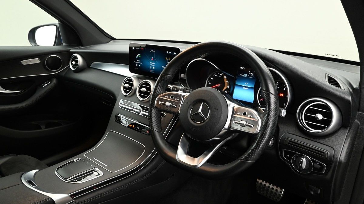 Mercedes-Benz GLC Image 3