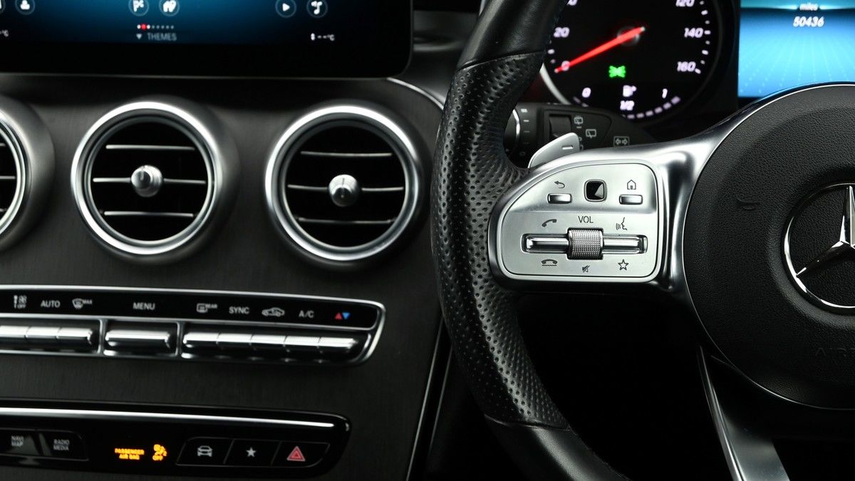 Mercedes-Benz GLC Image 15