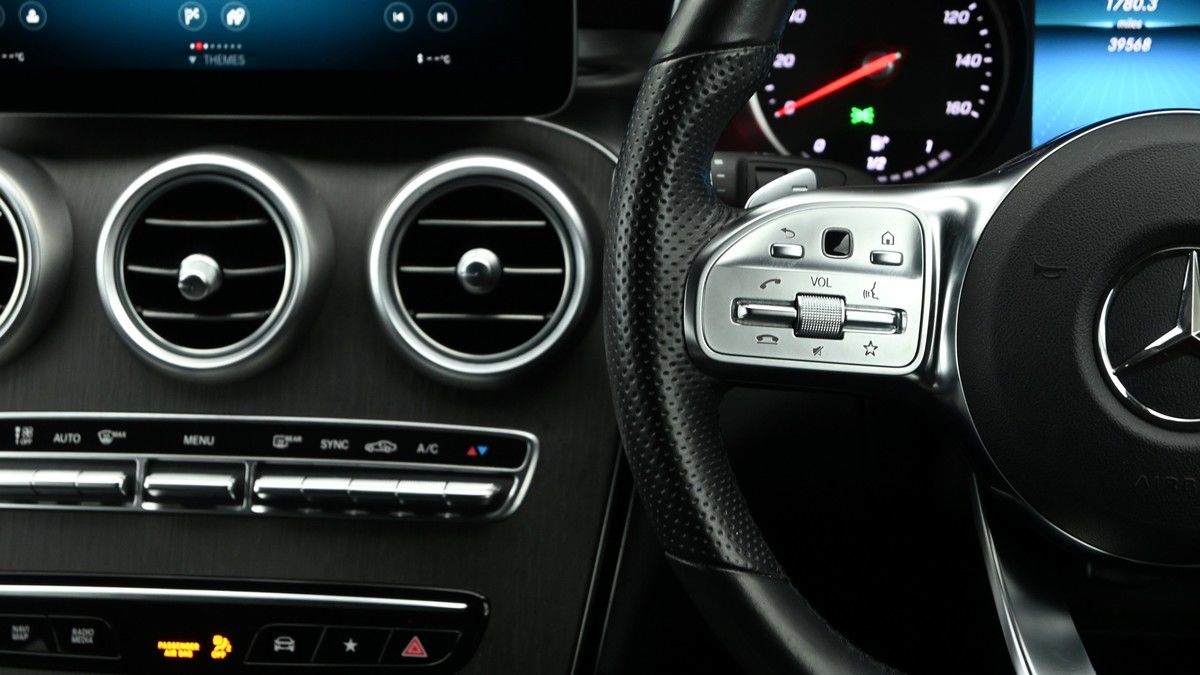 Mercedes-Benz GLC Image 15