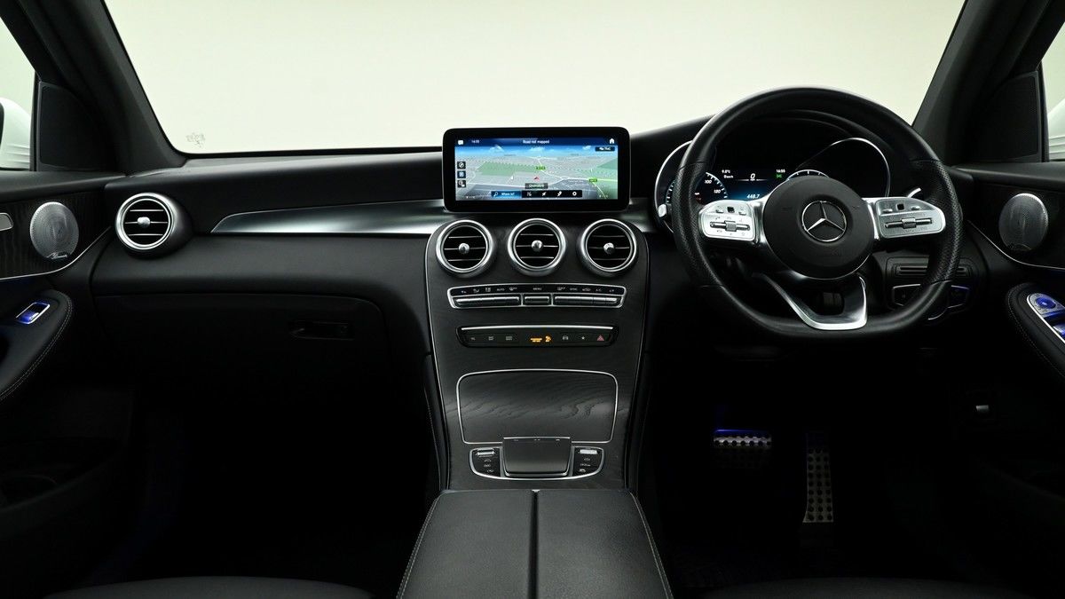 Mercedes-Benz GLC Image 15