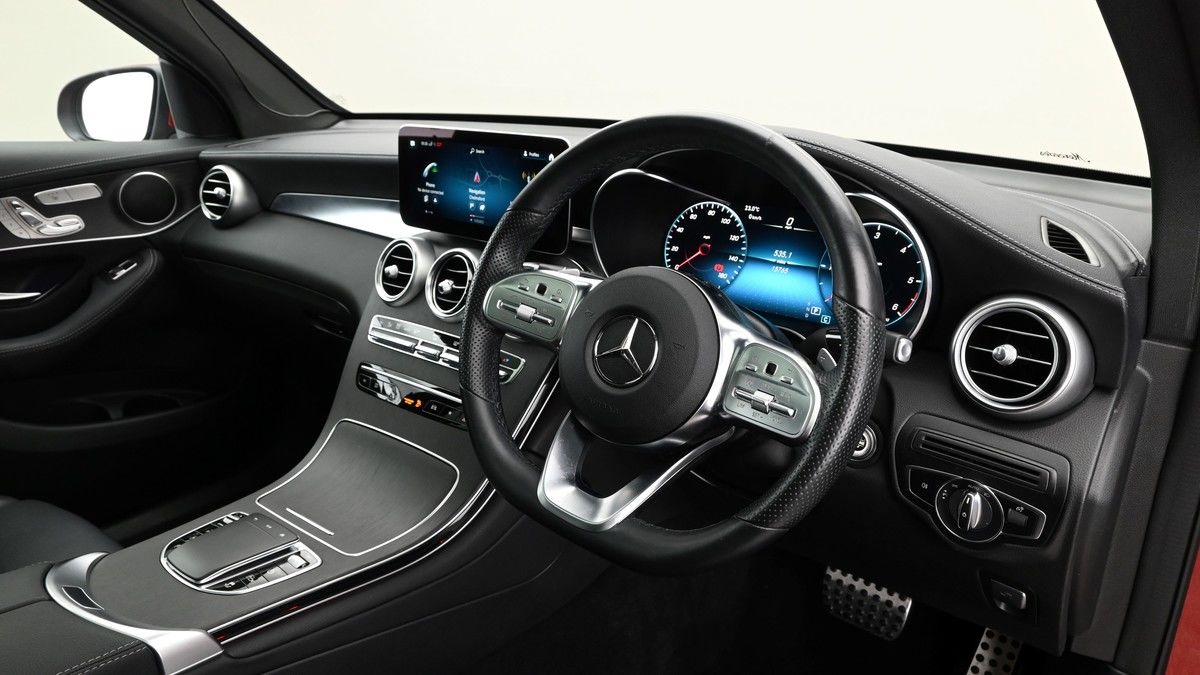 Mercedes-Benz GLC Image 3