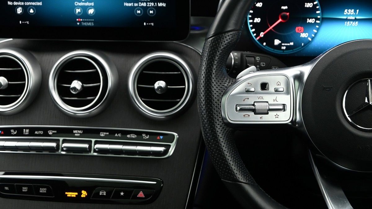 Mercedes-Benz GLC Image 15