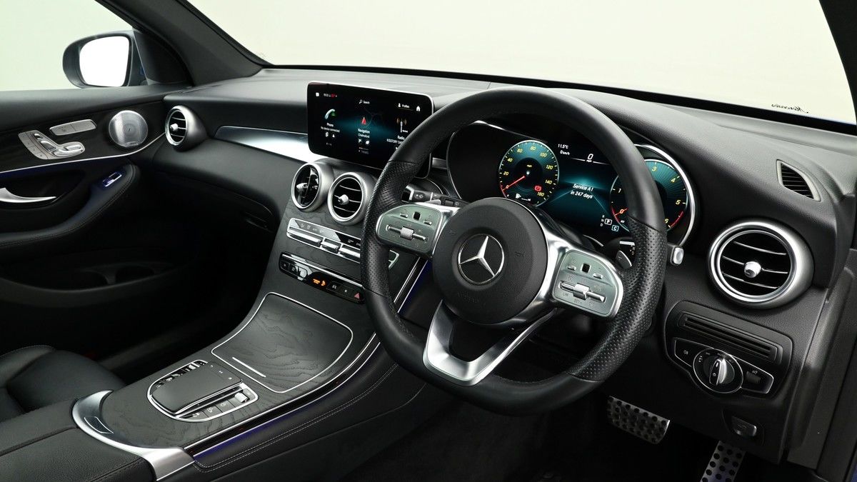 Mercedes-Benz GLC Image 3