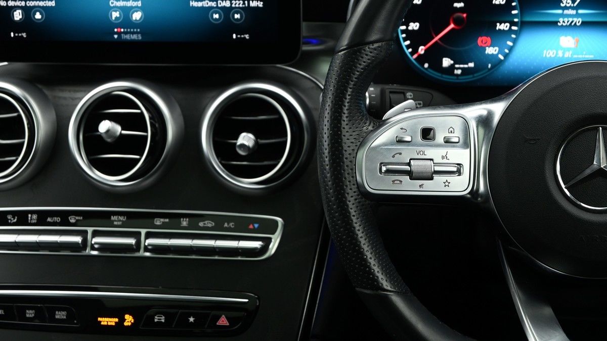 Mercedes-Benz GLC Image 15