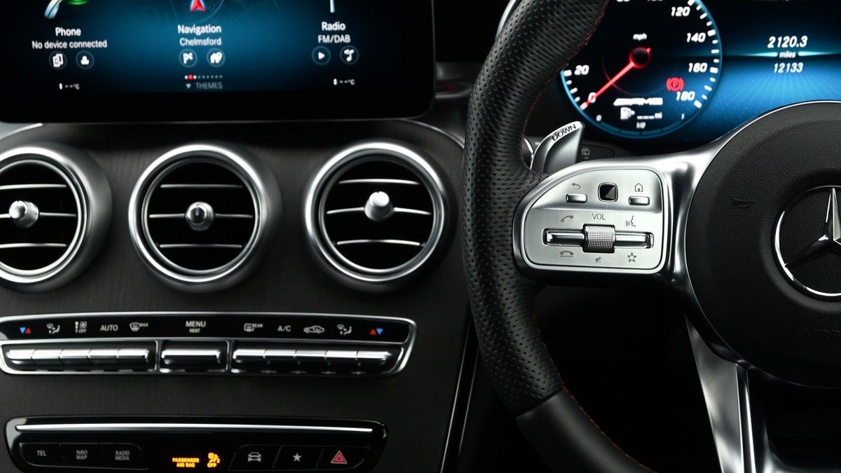 Mercedes-Benz GLC Image 15