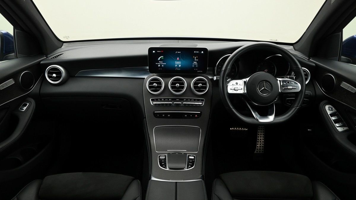 Mercedes-Benz GLC Image 14