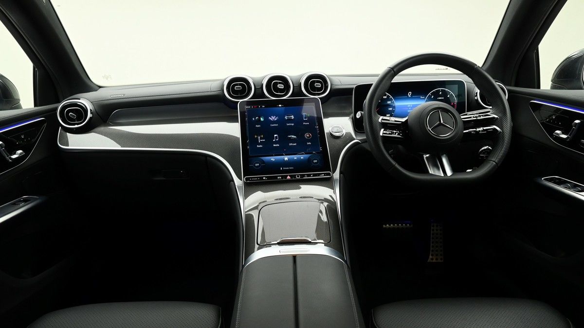 Mercedes-Benz GLC Image 14