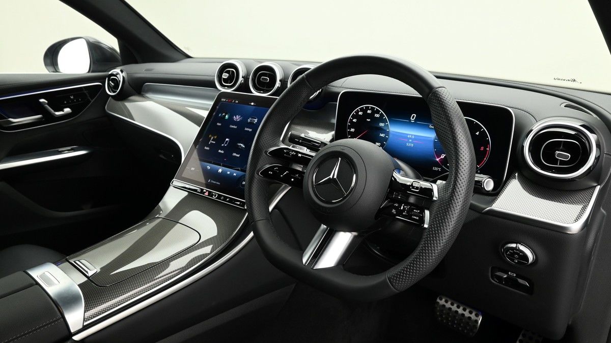 More views of Mercedes-Benz GLC