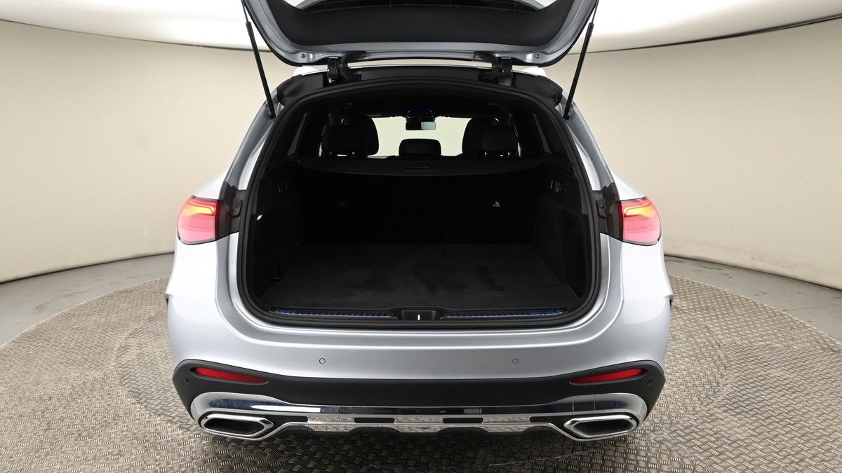 Mercedes-Benz GLC Image 10