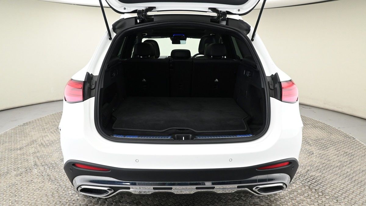 Mercedes-Benz GLC Image 10