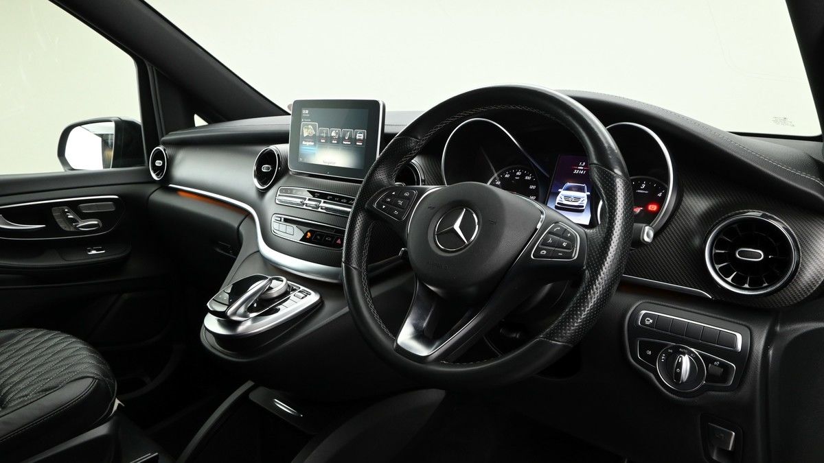 Mercedes-Benz V Class Image 3