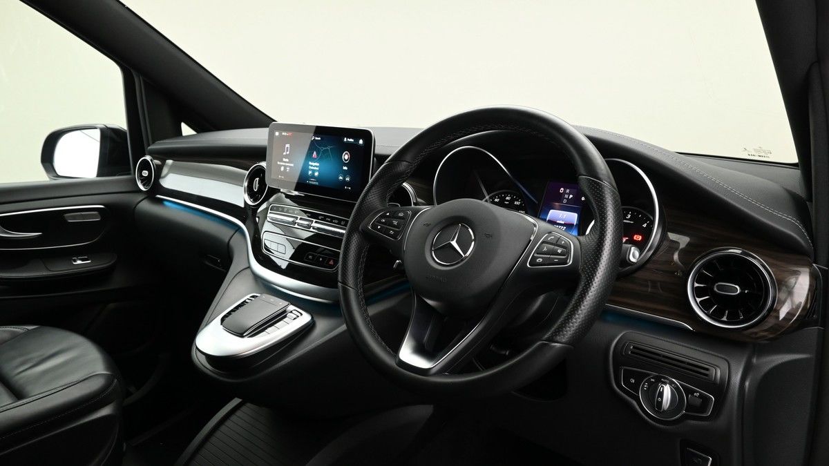 Mercedes-Benz V Class Image 3